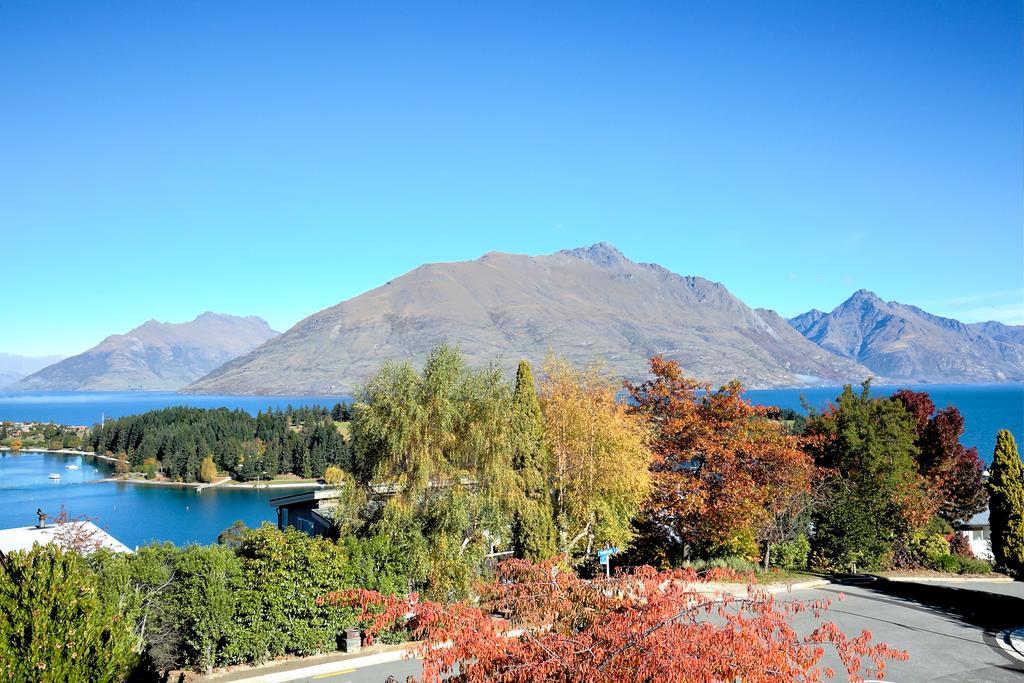 Вилла Breath-Taking Views Panorama Terrace Квинстаун Номер фото
